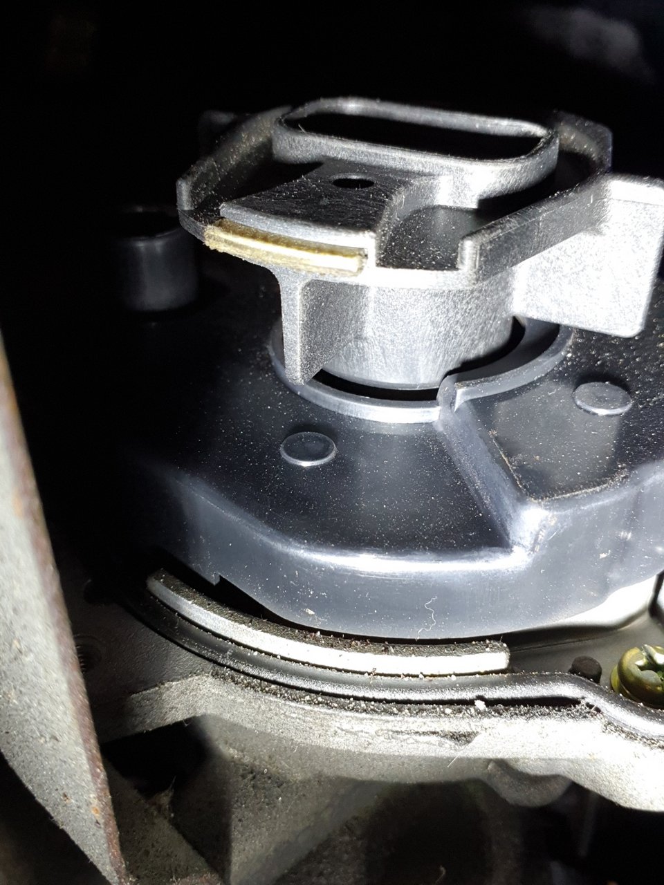 FS90-18-200 Zuendverteiler Mazda 626 GE IMG_20241019_121329